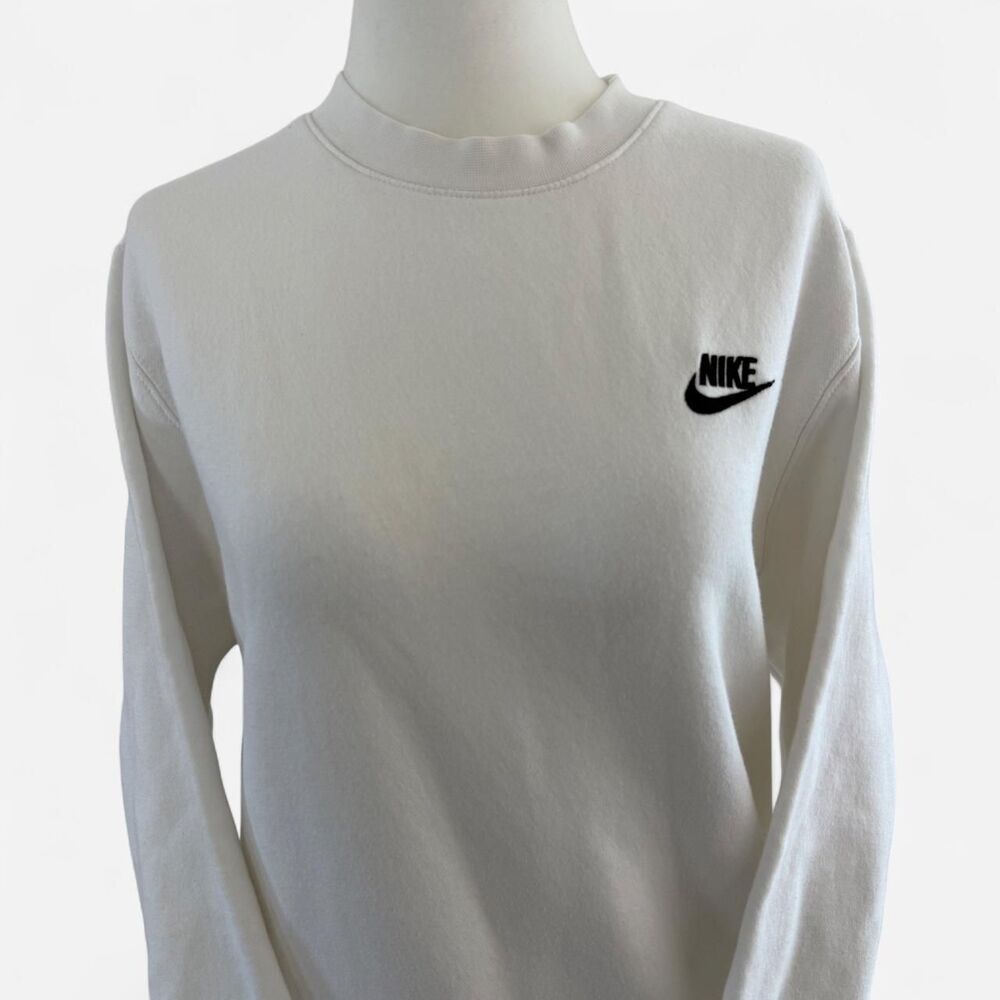 Vintage 2000s Nike Embroidered Swoosh Athleisure Pullover Crewneck White